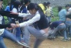 女子斗殴内情爆料新闻,真相背后竟隐藏惊人秘密